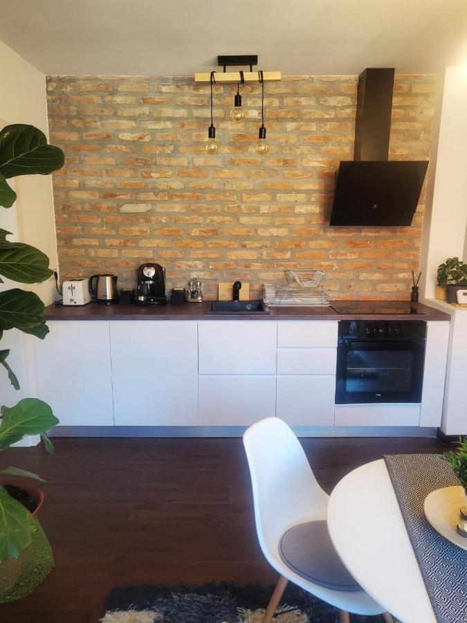 Casa Larisa - Wolves Apartment Sinaia Exterior photo